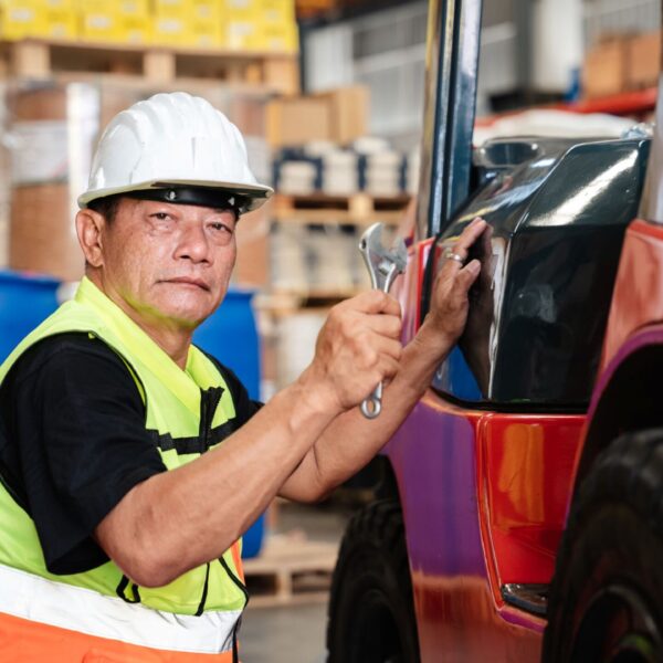 close-up-mechanic-hand-with-his-tool-holding-a-spa-2026-03-24-03-28-57-utc